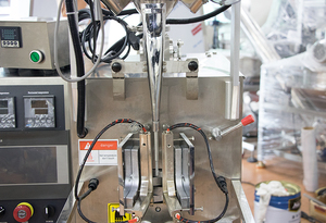 Líquido automático 4 Sellado lateral Ketchup Bolsita automática <span class=keywords><strong>Mc</strong></span> <span class=keywords><strong>Donalds</strong></span> Máquina de envasado de salsa de tomate - Product Image 5