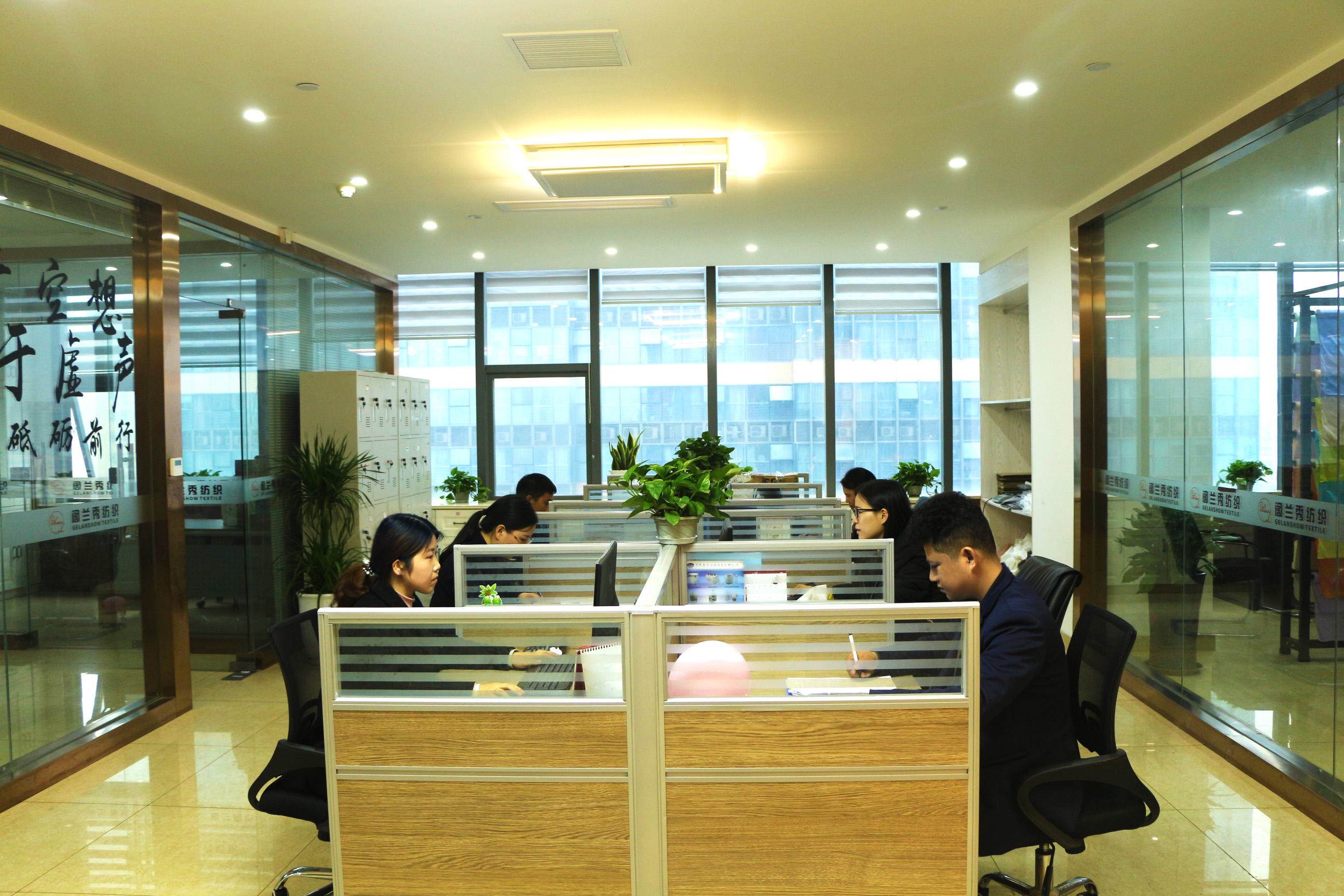 定制颜色快速交货工厂批发斜纹软牛津100% 涤纶200d防