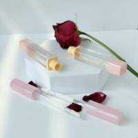 Distribué vente unique brillant à lèvres Tubes maquillage vide brillant à lèvres Tubes avec boîte et logo personnalisé