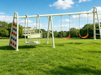 Ensemble de balançoires d'extérieur en gros avec mur d'escalade, balançoires pour bébés et balançoires à sangles pour enfants, idéal pour les jardins d'enfants et les parcs