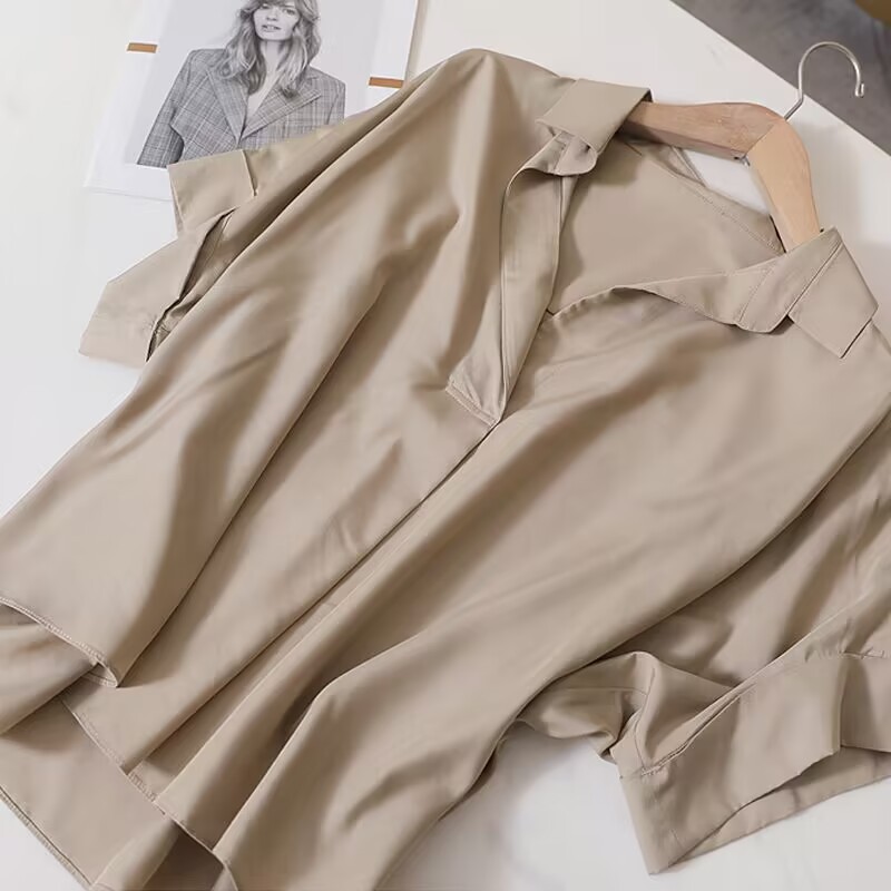 Pantaloni kaki