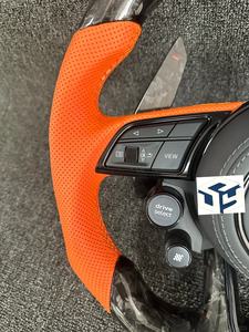 พวงมาลัยคาร์บอนไฟ LED สำหรับเปลี่ยนหน้าจอเหมาะสำหรับรถ Audi R8 TT ttrs MK2 <span class=keywords><strong>MK3</strong></span> A3 S4 A4 A5 A6 Q3 Q5 Q7 Q8 S1 S3พวงมาลัย S5 - Product Image 3