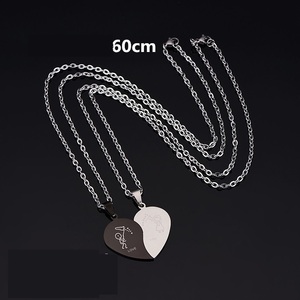 Colar de Casal 2PCS com Pingente de Coração para Namorados, Colar Charmoso Facetado, Presente para o Dia dos Namorados - Product Image 2