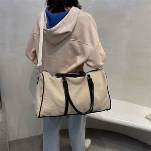 Lightweight Simple Large Capacity Travelling Training Duffel Bag Custom Logo Fashion Luggage Genuine Leather Eco-Friendly Unisex - Product Image 6