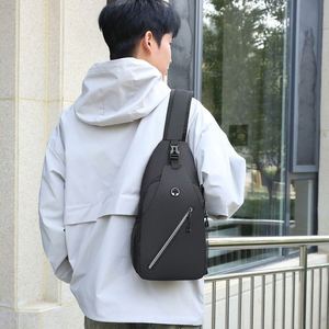 Sac à bandoulière multifonctionnel ultraléger en tissu Oxford pour homme, pour tenues de tous les jours, sport et loisirs, gris foncé - Product Image 1