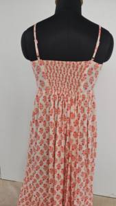 Robe longue maxi sans manches à col carré en coton indien respirant à motifs floraux imprimés à la main pour femmes - Product Image 3