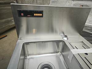 Equipo Industrial ZBHT para Línea de Sacrificio con Lavamanos, Esterilizador de Cuchillos y Pedal para Plantas de Procesamiento de Carne - Product Image 4