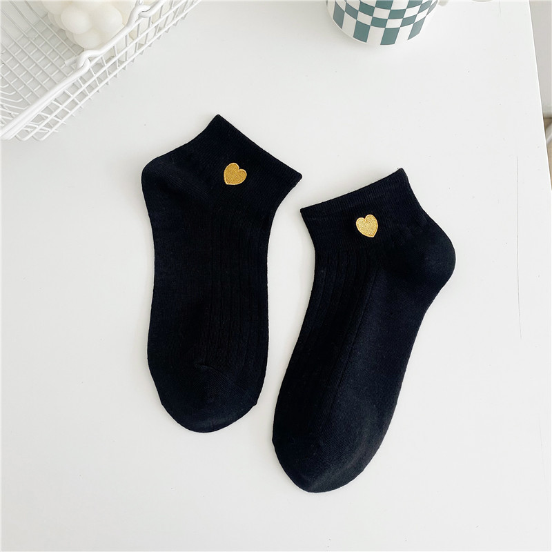 Wholesale high quality cute socks for lovely girls cotton funny women socks custom