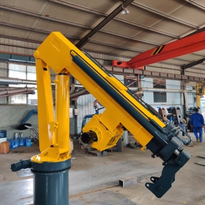 Hydraulischer LKW-Aufbaukran mit Teleskopausleger für kleine Schiffe und Boote zu verkaufen - Product Image 6