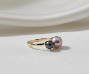 สายรัดไข่มุกสีเทาสีชมพูพันกันสีทอง18KT - Product Image 3