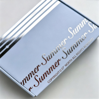 Pochettes d'expédition en carton ondulé écologiques avec fermeture magnétique, autocollants imprimés UV, logo personnalisé, poignée, emballage cadeau réutilisable