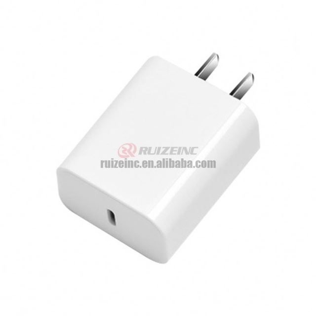 Pd18w Charger 3C Certified PD Fast Charging Head Suitable for Apple 13 Mobile Phone Iphone14 Flash Charging Head