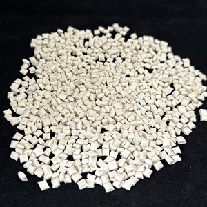 Gránulos de Polifenileno Sulfuro Reforzado con Fibra de Vidrio PPS GF30, Grado de Inyección, Alta Resistencia y Rigidez para Carcasas de Conectores - Product Image 1