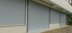 2024 Porte de garage roulante manuelle en aluminium en acier inoxydable à commande <span class=keywords><strong>électronique</strong></span> de sécurité <span class=keywords><strong>silencieuse</strong></span> en aluminium - Product Image 3