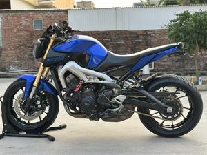 Motocicleta <span class=keywords><strong>Yamaha</strong></span> MT-<span class=keywords><strong>09</strong></span> de segunda mano, de gasolina - Product Image 3