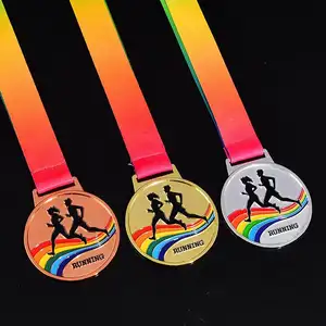 Pertandingan lari kustom medali emas perak logam medali perunggu penghargaan sepak bola permainan Zinc Alloy Penghargaan