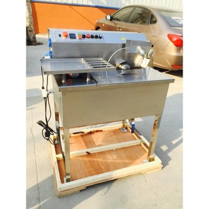 Machine à <span class=keywords><strong>chocolat</strong></span> entièrement automatique compacte 5 kg, avec cuve de fusion, tempéreuse et enrobeuse, équipement de fabrication de <span class=keywords><strong>chocolat</strong></span> - Product Image 5
