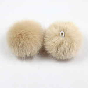 2024 vendita calda 7cm in finta pelliccia di visone pon pon di pelliccia <span class=keywords><strong>Pompon</strong></span> <span class=keywords><strong>Pompon</strong></span> con elastico per vestiti da te cappelli pantofole sandali scatole da imballaggio - Product Image 2