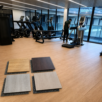 Revêtement de sol de gym en caoutchouc EPDM à grain de bois, dalles de protection antichoc pour fitness, style bois, plancher de danse facile à nettoyer