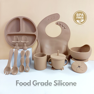 Juego de <span class=keywords><strong>12</strong></span> piezas de <span class=keywords><strong>vajilla</strong></span> para bebé recién nacido, sin BPA, de grado alimenticio, con ventosas, plato, baberos, vasos con pajita y set de alimentación de silicona. - Product Image 1