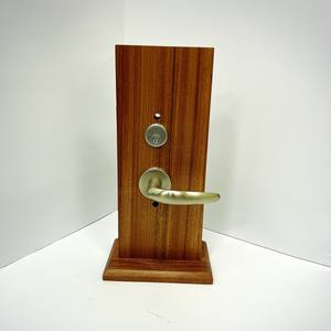 Poignée de porte courbée en chrome poli sur rosette pour ensemble de serrure à mortaise de porte intérieure en bois - Product Image 2