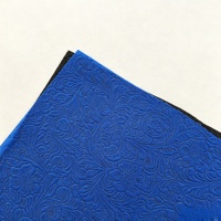 Rouleau de tissu non tissé gaufré à motif intégral bleu roi/noir, élégant et grandiose pour la nappe de table