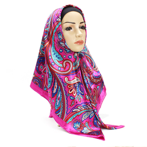2025 New Arrival Luxury Branded Silk Scarf square Printed Satin Hijab Hot Selling Chain Design Women <strong>Head</strong> <strong>Wrap</strong> - Product Image 5