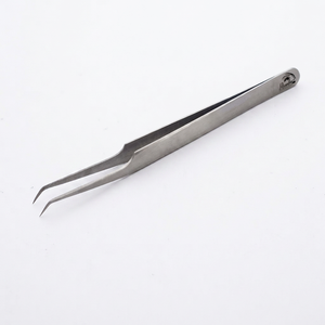 Pince à épiler professionnelle de haute qualité en acier inoxydable pour cils et sourcils, pointe classique à 45 degrés, précision, durable, antistatique - Product Image 1