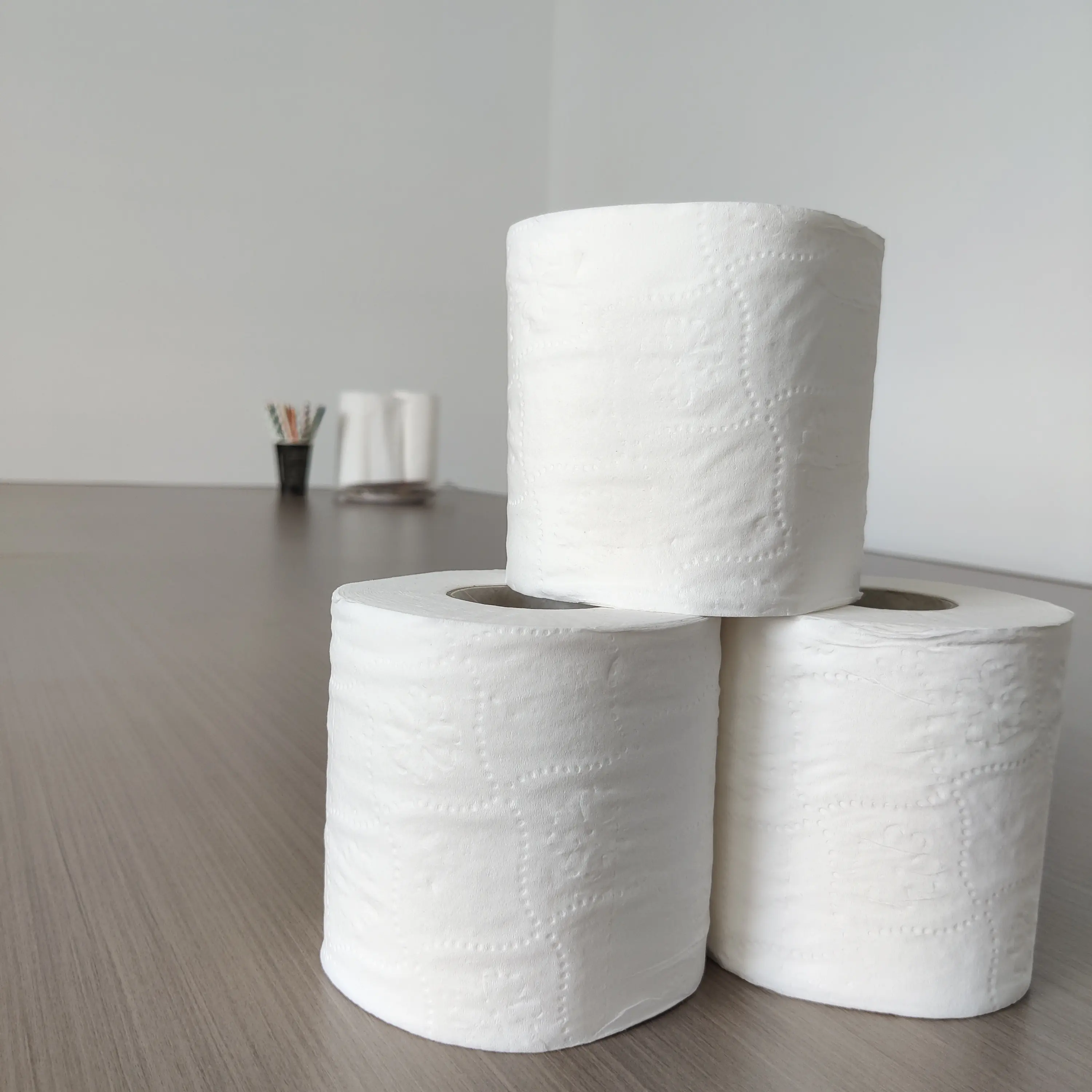 Wholesale 3 ply Customized High Quality Standard Roll virgin Bamboo white water soluble soft Toilet Paper for bathroom hotel