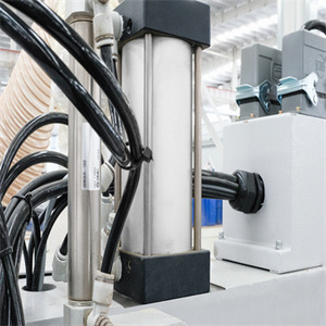 Scie <span class=keywords><strong>à</strong></span> panneaux CNC de haute précision Excitech, machine de découpe en nid d'abeille, fabrication de portes en Chine - Product Image 6