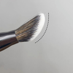 Brocha de Maquillaje Profesional de Alta Calidad con Logotipo Personalizado al por Mayor, Brocha para Base de Maquillaje Ancha, Curvada e Inclinada - Product Image 4