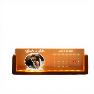Lámpara de Mesa LED Moderna en Forma de U, Personalizada, de Plástico, con Marco de Fotos Acrílico, Impresión Tipográfica, Decoración para Regalo de San Valentín - Product Image 3