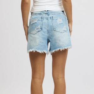 กางเกงยีนส์ขาสั้นเอวสูงสไตล์ลำลองสุดชิค แต่งขาดๆ ล้างสีอ่อน พร้อมปักโลโก้ตามสั่ง ขายดีอันดับต้นๆ สำหรับผู้หญิง - Product Image 2