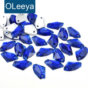 Strass en résine Oleeya en vrac, pierres précieuses à coudre, forme hache/cristal galactique AB, dos plat argenté, à coudre sur les vêtements - Product Image 1