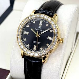 Reloj de Pulsera de Cuarzo con Correa de Cuero para Mujer, Logotipo Personalizado, Luminoso, Resistente al Agua, Esfera de Cristal, Aleación - Product Image 3