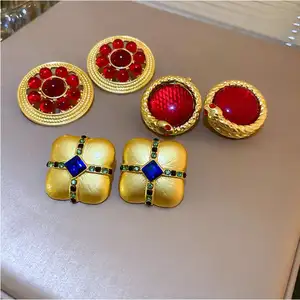 New style Red snake Oval Resin Metal Stud silver needle Earrings for Women Girls Party Elegant Charm Vintage Gold Jewelry