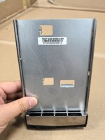Adaptateur de baie de disque dur de 3,5 pouces à 2,5 pouces MCP-220-00043-0N