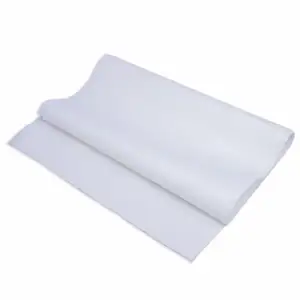 Feutre aiguilleté personnalisé non-tissé 8mm d'épaisseur filtre super absorbant tissu feutre de caoutchouc arrière ignifuge