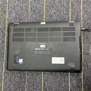 Laptop Dell 5400 Usato con Intel Core I7 8a Gen, SSD, Windows 10, Schermo Full HD 14'', Grado A, per Uso Educativo, Vendita all'Ingrosso - Product Image 6