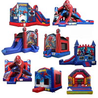 Château gonflable commercial rose à toit ouvert pour enfants, avec toboggan aquatique et zone de saut, idéal pour les mariages