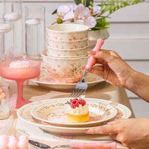 Juego de Vajilla de Cerámica 2025 a Precio de Fábrica, Juego de Platos y Tazones de Porcelana con Flores Rosas para Bodas - Product Image 6