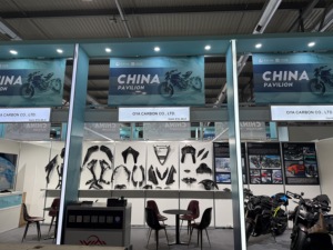 Guardabarros Delantero de Fibra de Carbono Preimpregnado en Autoclave para <span class=keywords><strong>BMW</strong></span> <span class=keywords><strong>R1200R</strong></span>(RS) 2015, Fabricación en Fábrica - Product Image 4