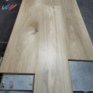 2025 Nouvelles tendances Décoration intérieure Durable HDF AC4 <span class=keywords><strong>AC5</strong></span> Click Lock Flooring Flooring laminé pour usage résidentiel et commercial - Product Image 1