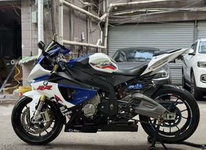 Moto de rue pour <span class=keywords><strong>Ducati</strong></span> <span class=keywords><strong>Monster</strong></span> 950 avec une cylindrée de 500 cm³ en 2023 - Product Image 2