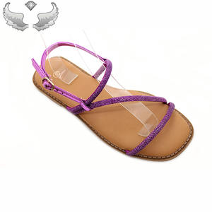 Di alta qualità alla moda all'ingrosso scintillante strass pantofole femminili e <span class=keywords><strong>sandali</strong></span> <span class=keywords><strong>con</strong></span> suole morbide per l'estate scarpe da donna - Product Image 2