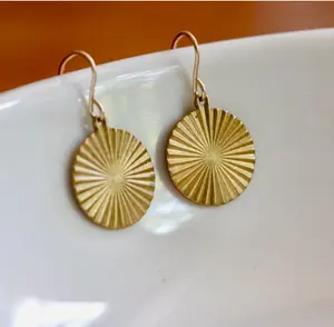 Orecchini a goccia irradianti Sunburst in ottone dorato e 14K oro pieno orecchini a medaglione in oro oro orecchini Art Deco regalo