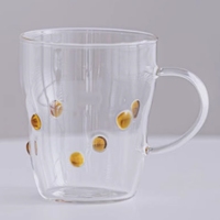 Vente en gros de tasses à café au lait transparentes en verre borosilicate de haute qualité avec poignée, personnalisables avec des points de couleur