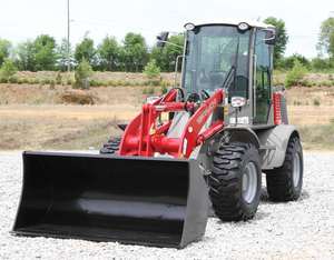 Chargeuse sur pneus compacte Takeuchi TW80-2 avec broyeur forestier Chargeuse sur chenilles compacte 5 tonnes pour le défrichement et la construction - Product Image 3