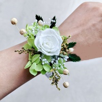 Groothandel mini gedroogde bloemenboeketten, echte natuurlijke bruidsboeketten, rode pols corsages voor bruid en bruidegom, handbloemen