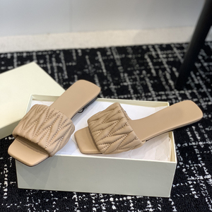 Nouvelles sandales plates en cuir véritable de luxe MIU pour femme, collection été 2026 – Chaussures de plage de haute qualité - Product Image 5